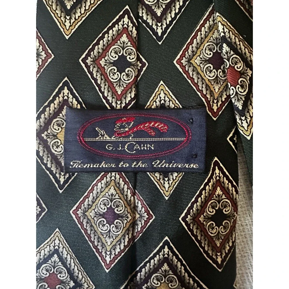 Vintage G.J. Cahn Tiemaker to the Universe Green Geometric Necktie